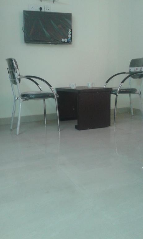 Charanpahari Hotel New Delhi Ngoại thất bức ảnh