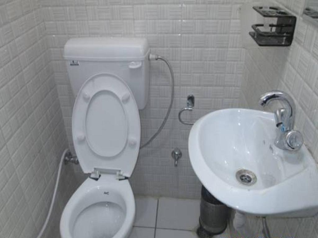 Charanpahari Hotel New Delhi Phòng bức ảnh
