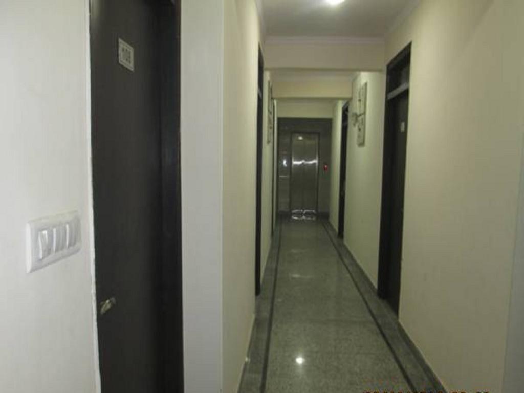 Charanpahari Hotel New Delhi Ngoại thất bức ảnh