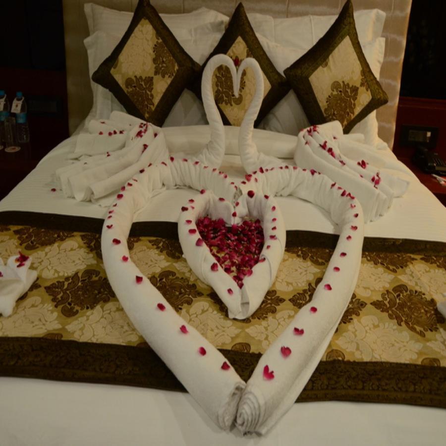Charanpahari Hotel New Delhi Ngoại thất bức ảnh