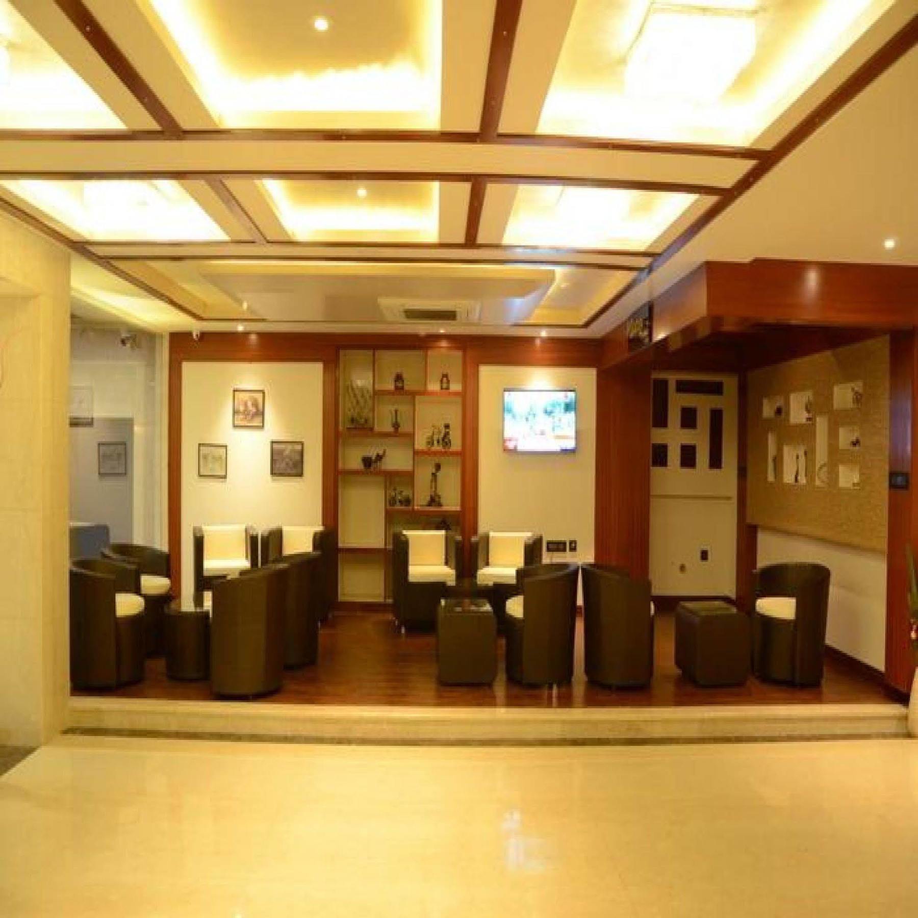 Charanpahari Hotel New Delhi Ngoại thất bức ảnh